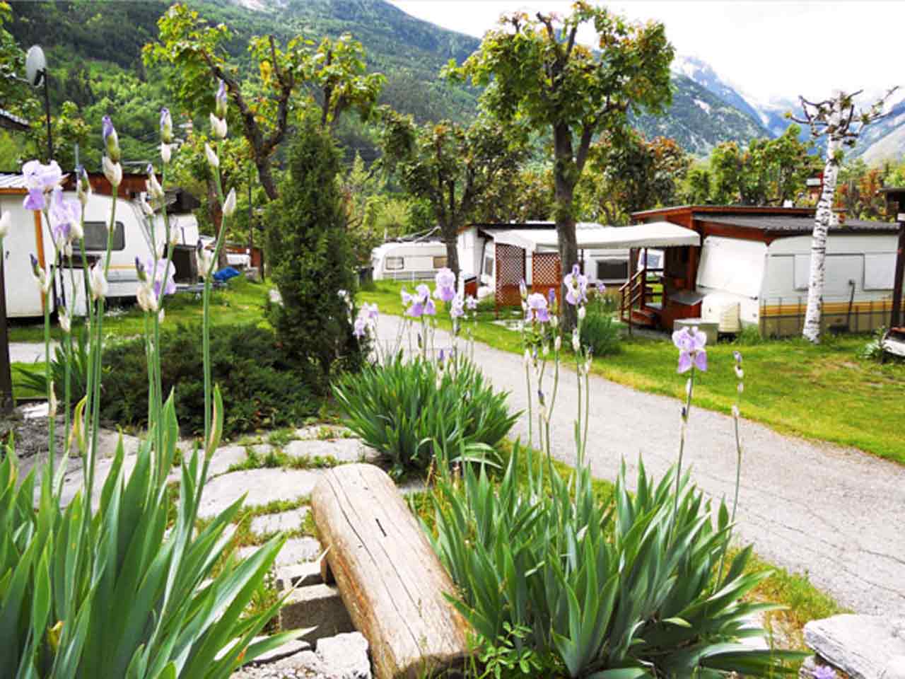Campeggi in Valle d'Aosta: International Camping Mont Blanc.