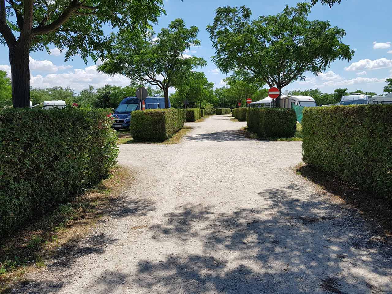 Dove sostare col camper in città: l'area sosta LGP