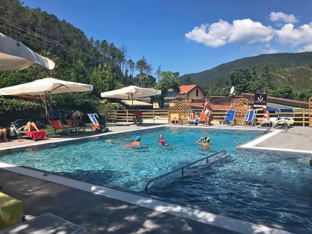 Campeggi in Liguria da non perdere: il Camping Villaggio Valdeiva a Deiva Marina (SP).
