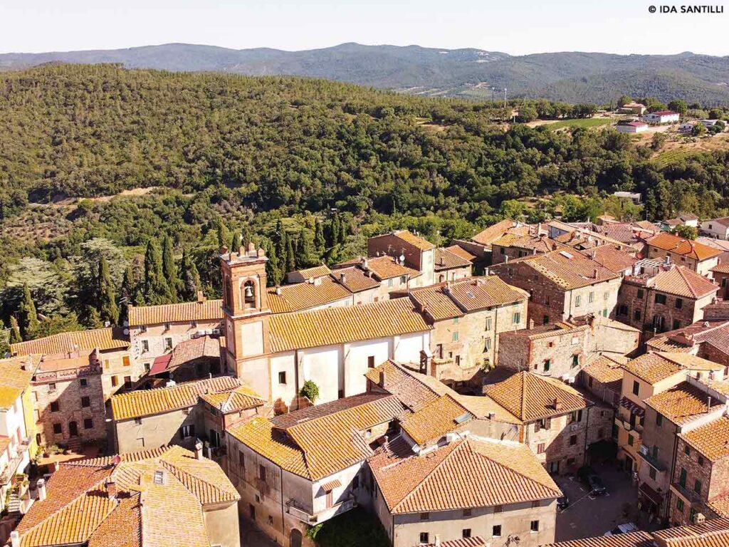 Luoghi da visitare in camper a febbraio: Civitella Marittima, sede comunale di Civitella Paganico.