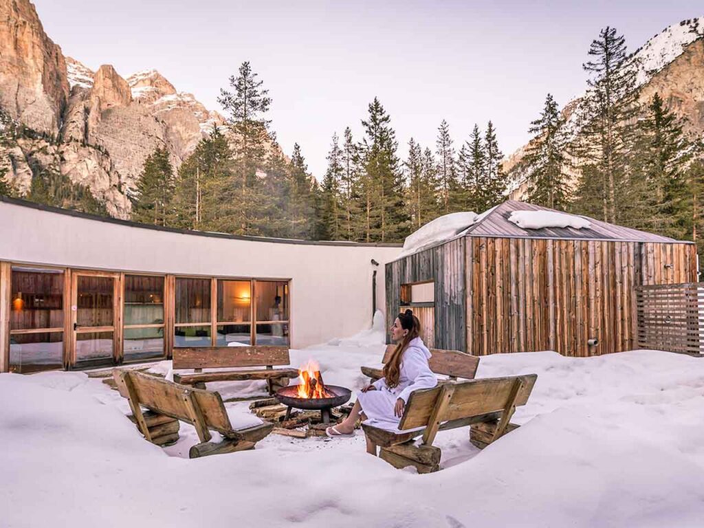 Il Camping Sass Dlacia a San Cassiano di Badia (BZ), campeggio che ospita un centro benessere.