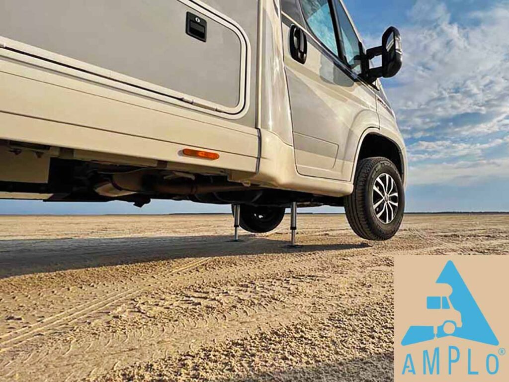 Amplo, partner che ha offerto alcuni regali per la Ruota della Fortuna alla fiera Fit Your Camper.