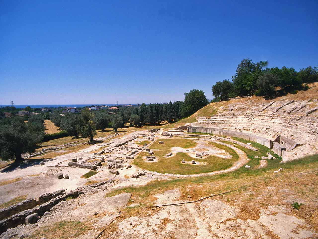 Parco Archeologico Nazionale di Locri - In camper sulla costa ionica della Calabria