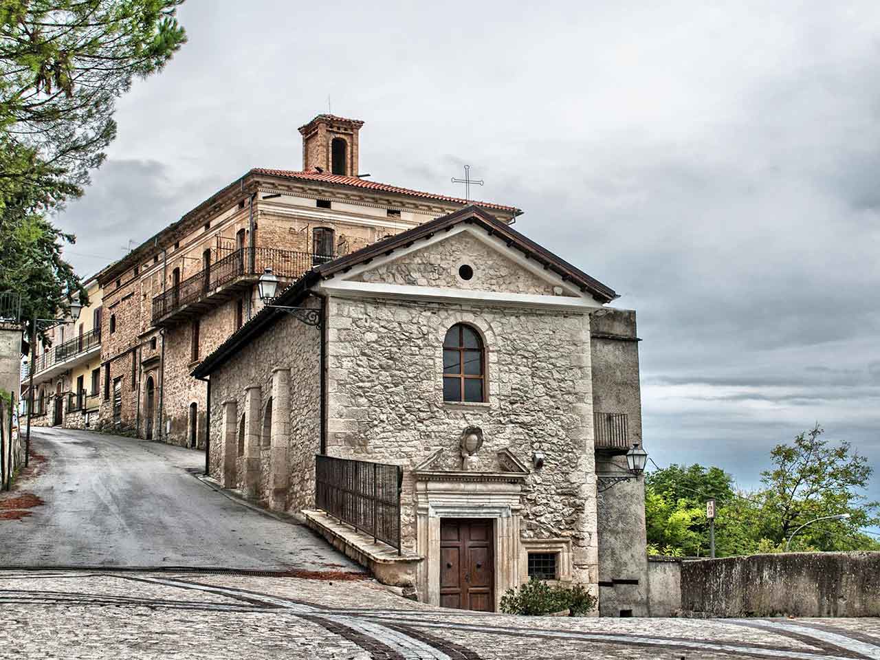 Uno scorcio di Abbateggio - 5 Borghi imperdibili in provincia di Pescara.
