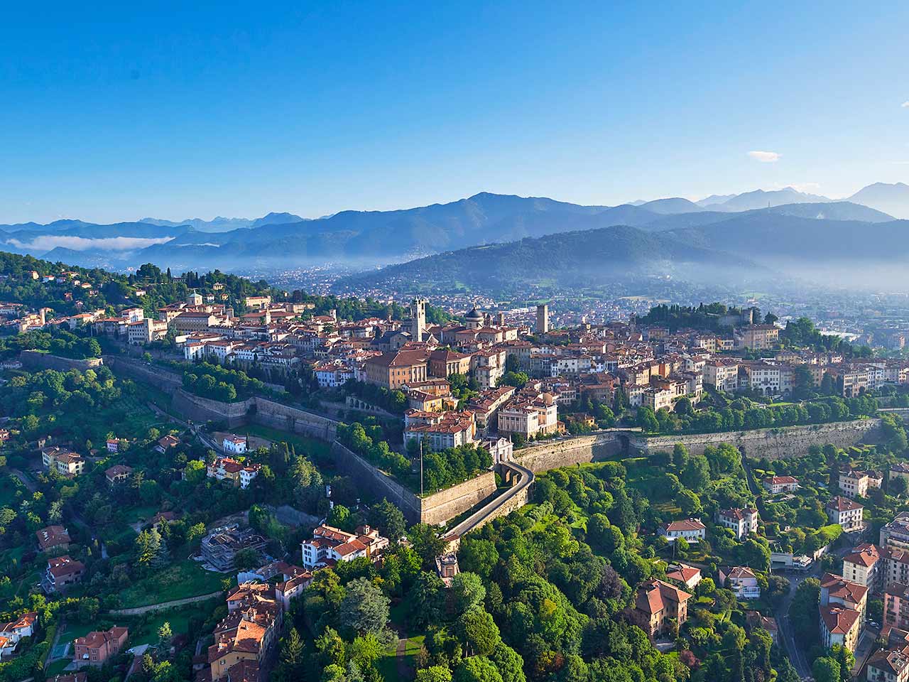 Cosa vedere a Bergamo e dintorni: la Città Alta di Bergamo.
