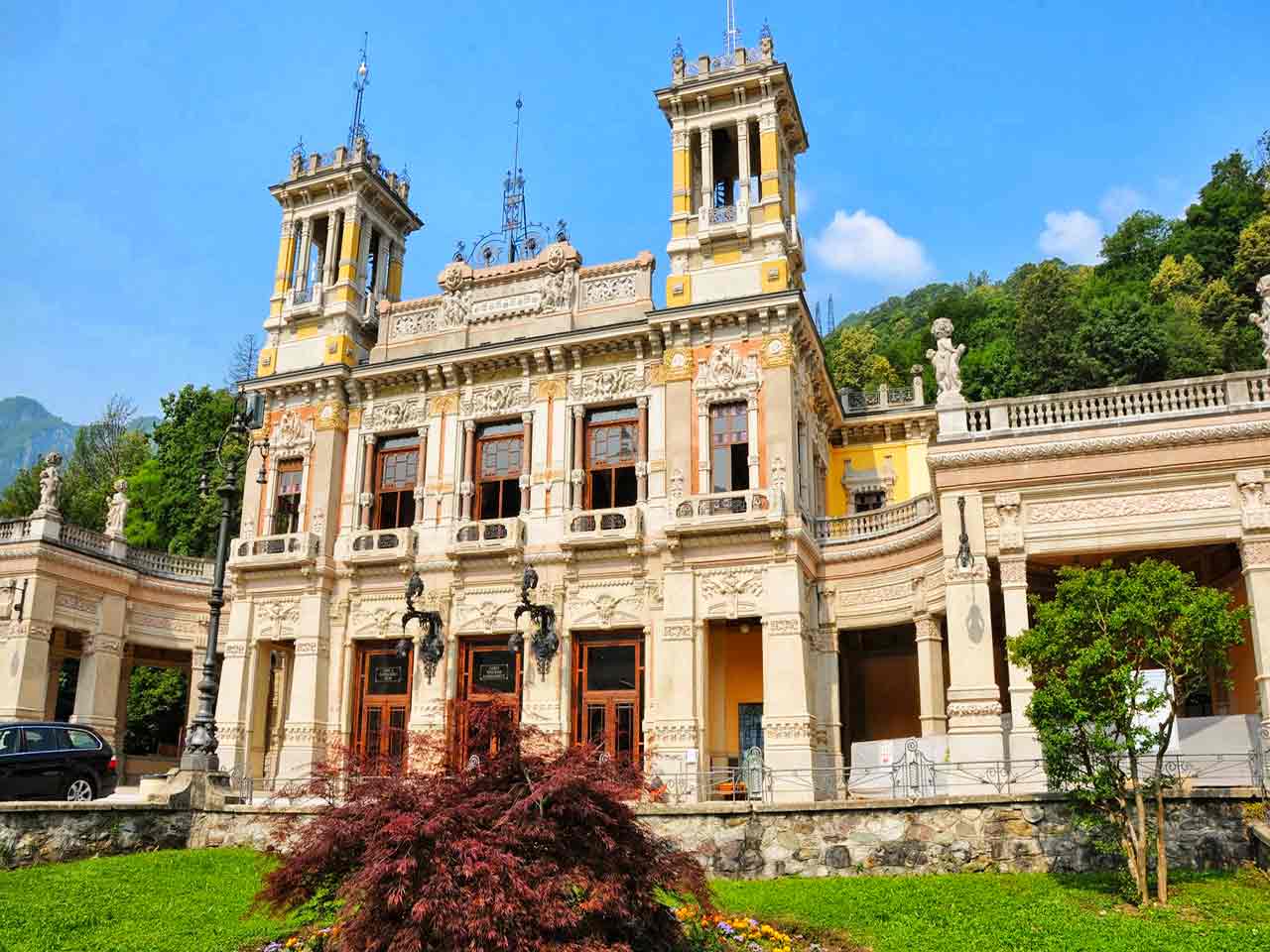 Cosa vedere a Bergamo e dintorni: l'ex casinò di San Pellegrino Terme.