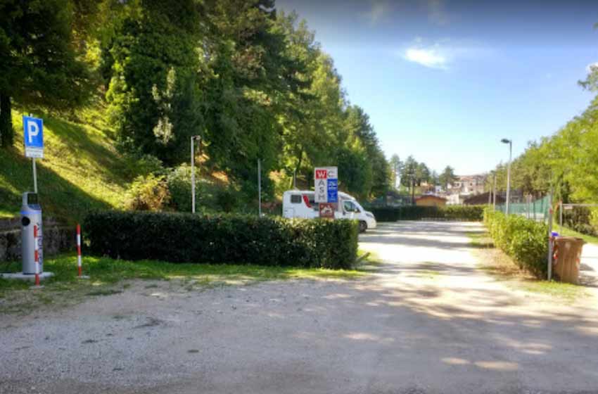 Aree sosta nella Marche: larea attrezzata di San Ginesio (MC)