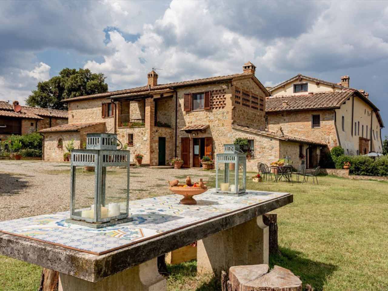 Gli agriturismi lungo la Via Francigena: lAzienda Agricola Andreini & Manca a Monteroni dArbia (SI).