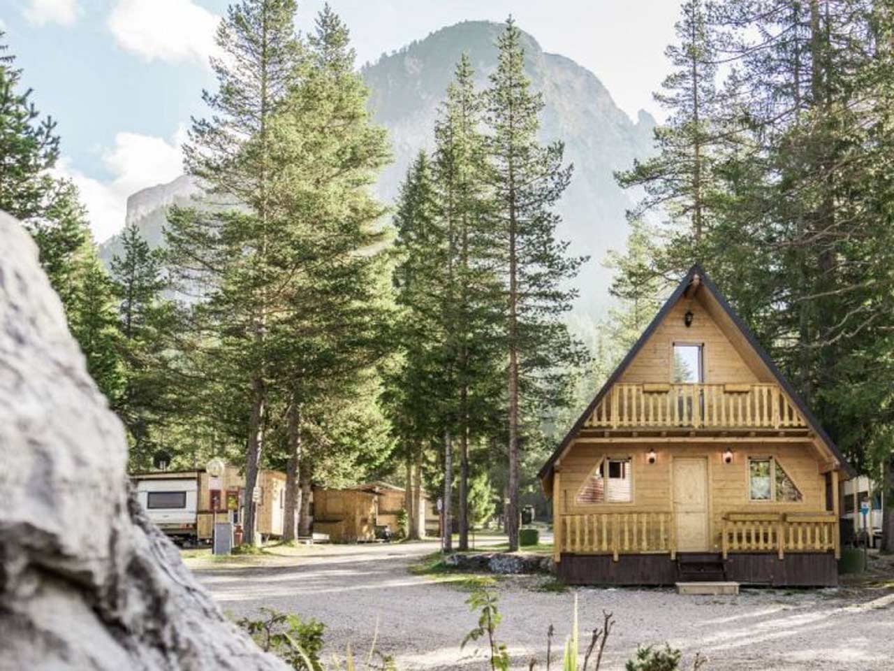Le aree di sosta alpine: dove sostare in montagna - Camping Sass Dlacia.