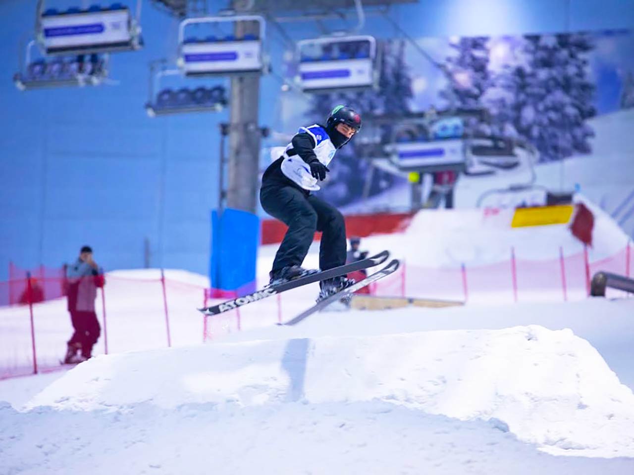 Luoghi strani e insoliti dove andare a sciare: Ski Dubai
