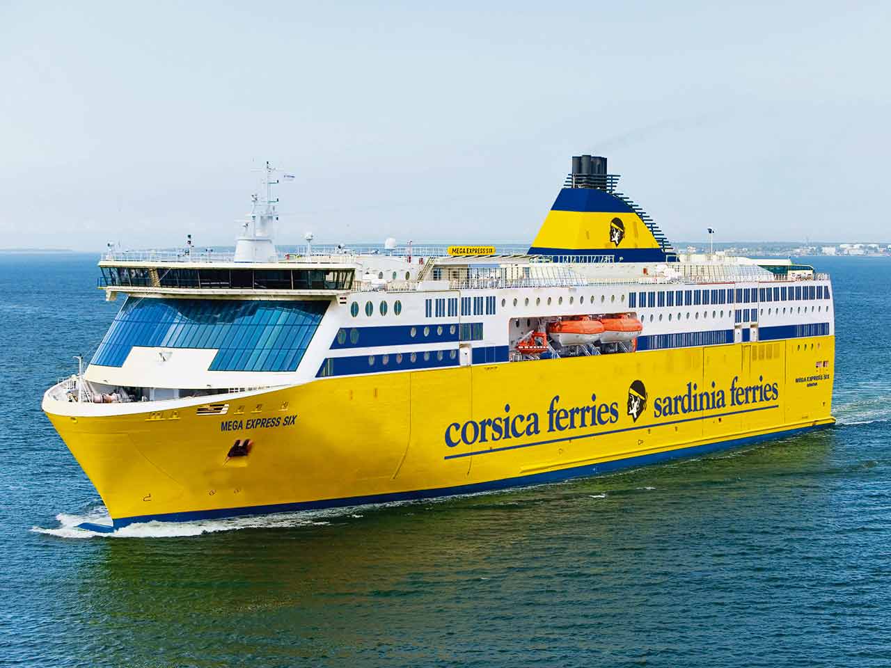 Gli sconti sui traghetti con la tessera del PLEINAIRCLUB: Corsica Elba Sardinia Ferries.