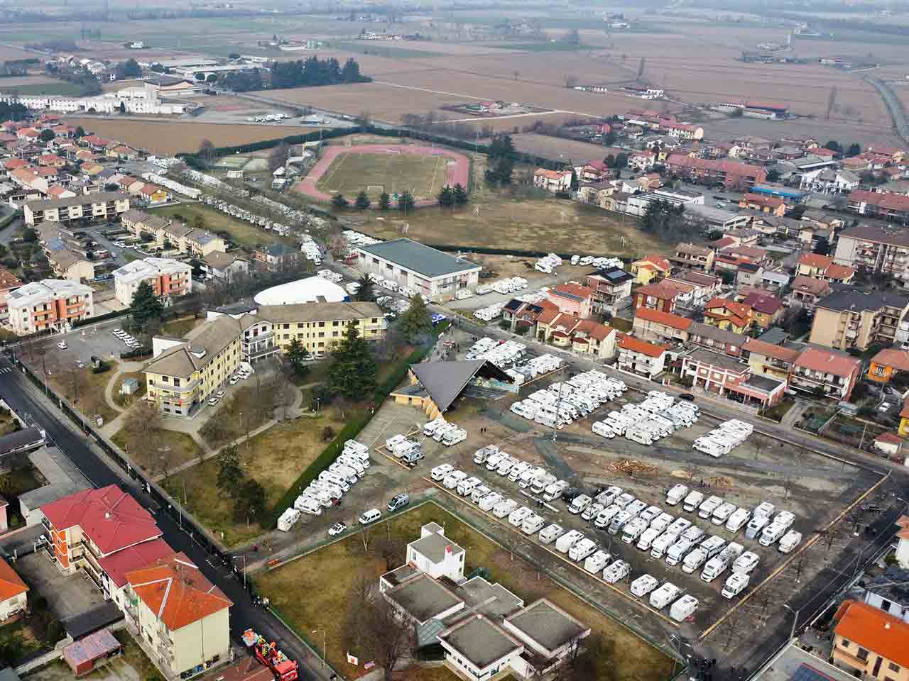 20230228-Carnevale-Santhia-Ciaponi-raduno-camper-area-sosta-drone-1.jpg