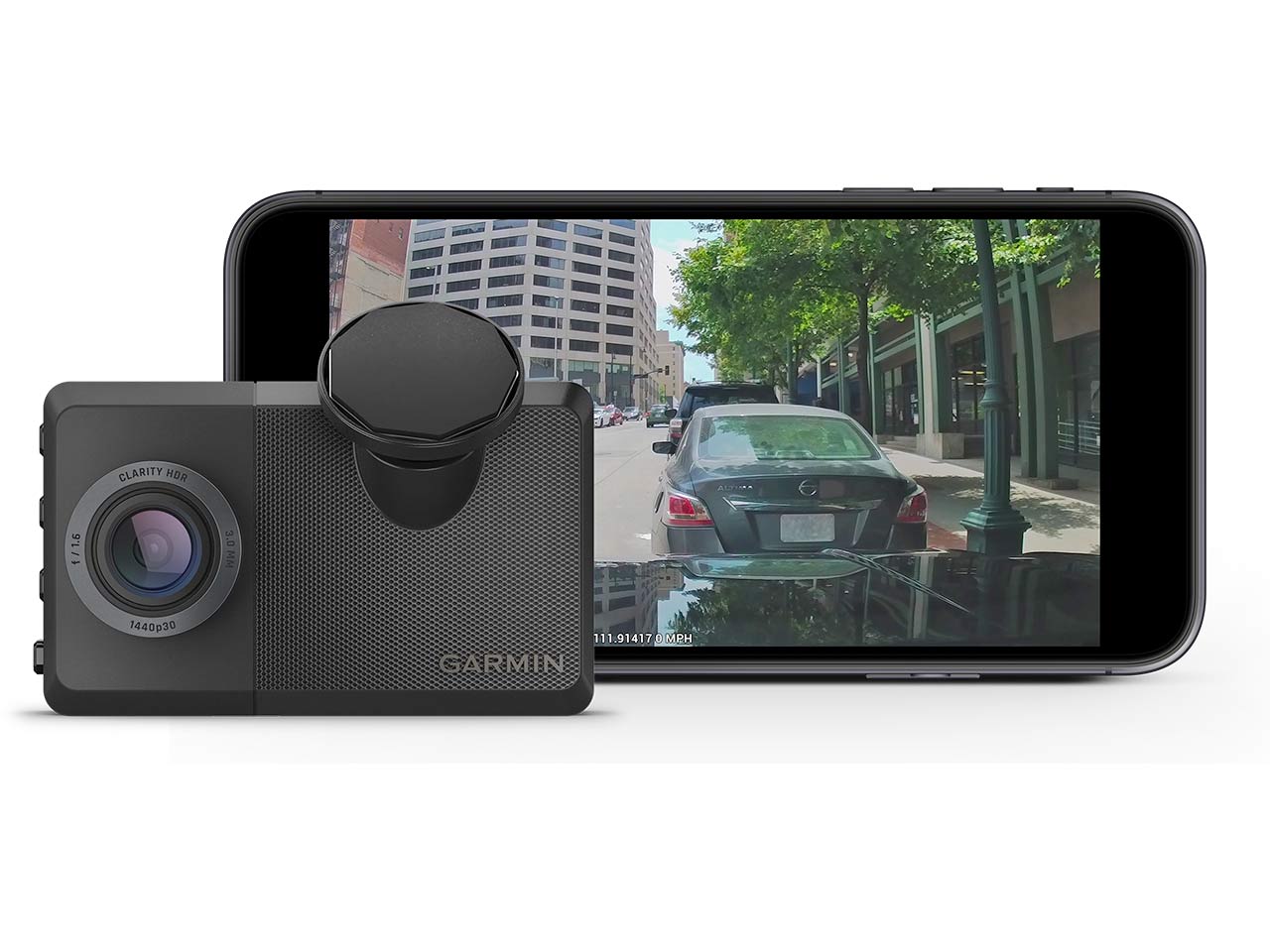 Con Garmin Dash Cam Live hai il controllo totale sul veicolo anche a distanza sullo smartphone, attraverso un abbonamento e l'app Garmin Drive.