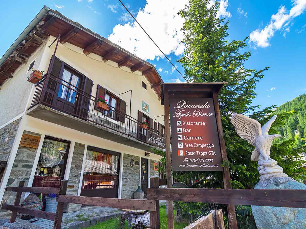Agricampeggi vicino ai parchi: la Locanda Aquila Bianca a Valprato Soana (TO).