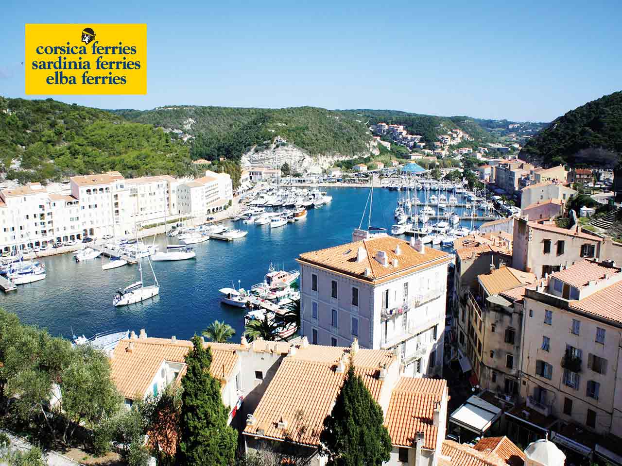 Il porto di Bonifacio, in Corsica - Promozione Traghetti PLEINAIRCLUB, sconti speciali per Corsica e Sardegna.