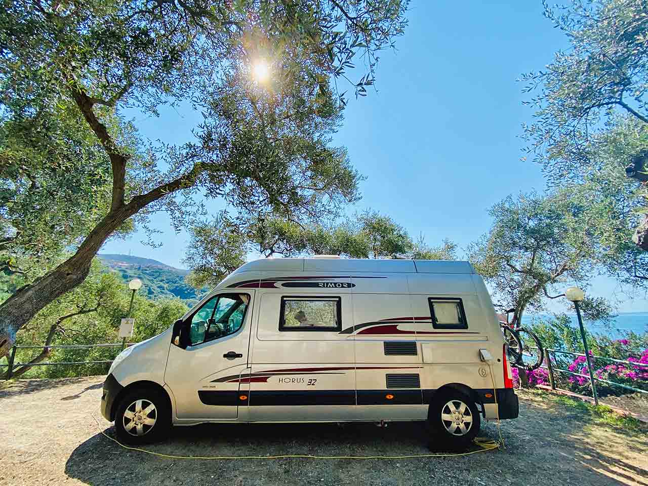 Il van di Eleonora e Damiano, protagonisti nella prima settimana di trasmissioni di Camper in Viaggio su Rai1