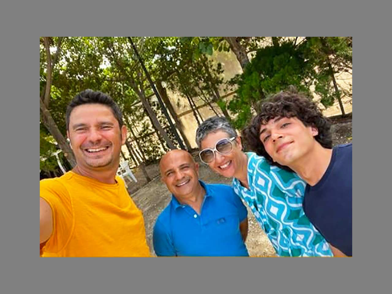 Massimo, Emanuela e Andrea su Rai1 a Camper in Viaggio: lequipaggio con Tinto