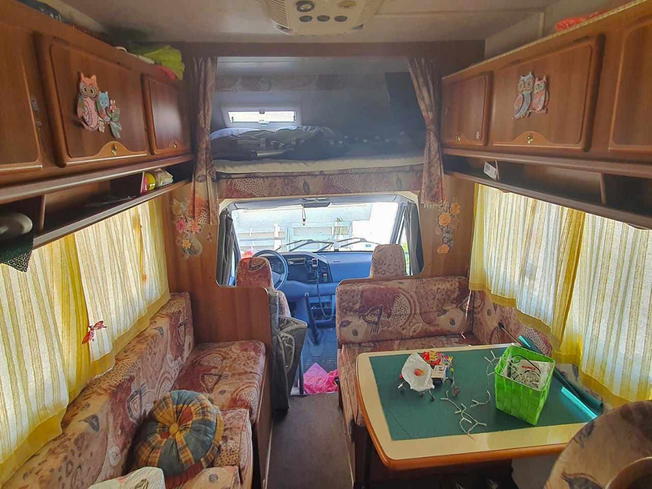 Elisabetta e Michelangelo su Rai1 a Camper in Viaggio: l'interno del veicolo