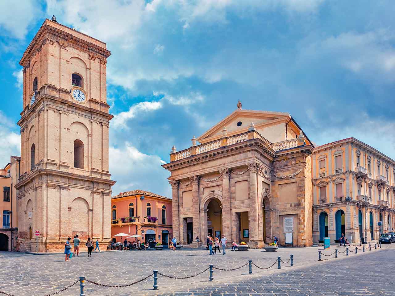 Abruzzo in camper attraverso la Maiella: cattedrale di Santa Maria del Ponte a Lanciano