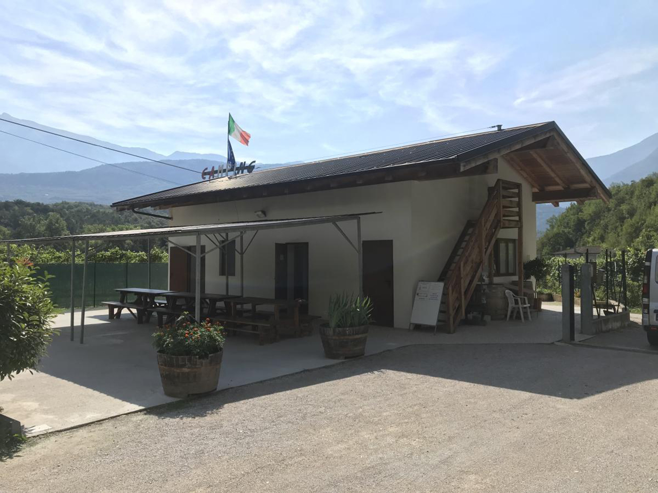 I migliori campeggi sulla App PLEINAIRCLUB: lAgricampeggio Paolino a Pietramurata di Dro (TN).