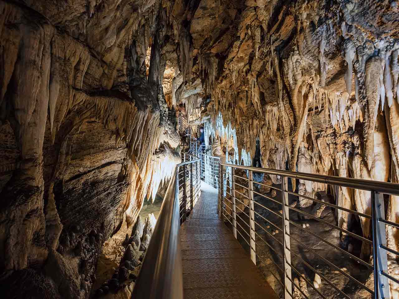 Nelle grotte con gli sconti del Club: L'Antro del Corchia