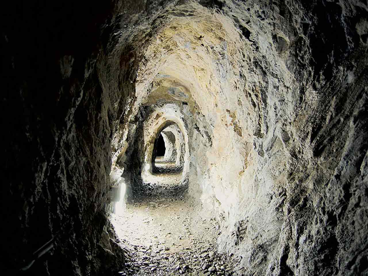Le Miniere dell'Argento Vivo