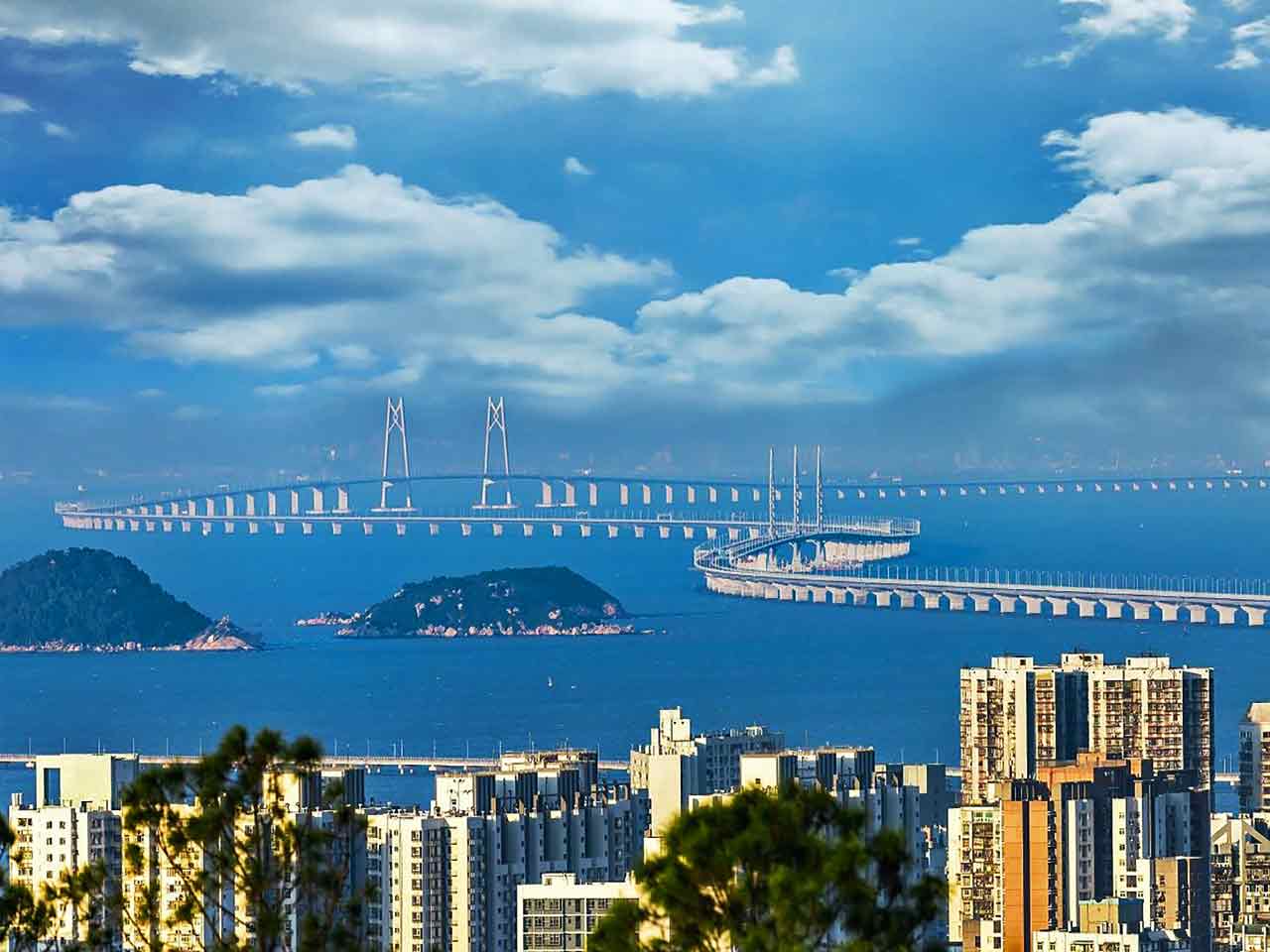 Il ponte che collega Hong Kong a Zhuhai in Cina