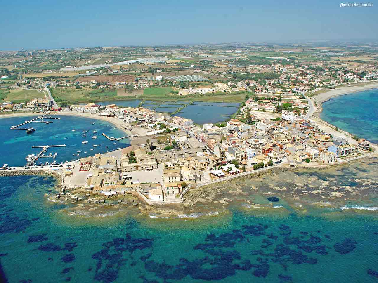 Veduta aerea di Marzamemi.