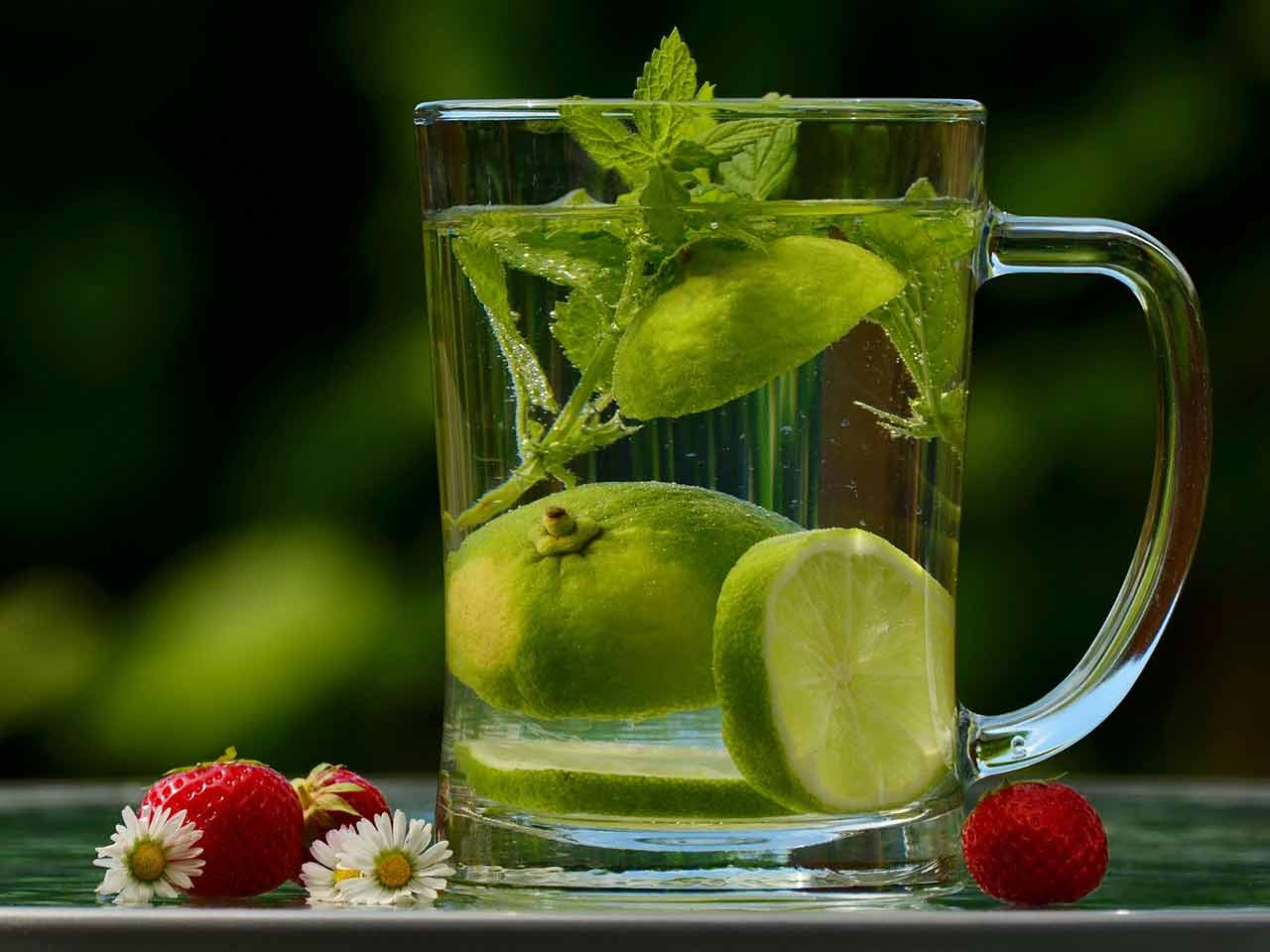 bibite detox limone cetrioli e menta