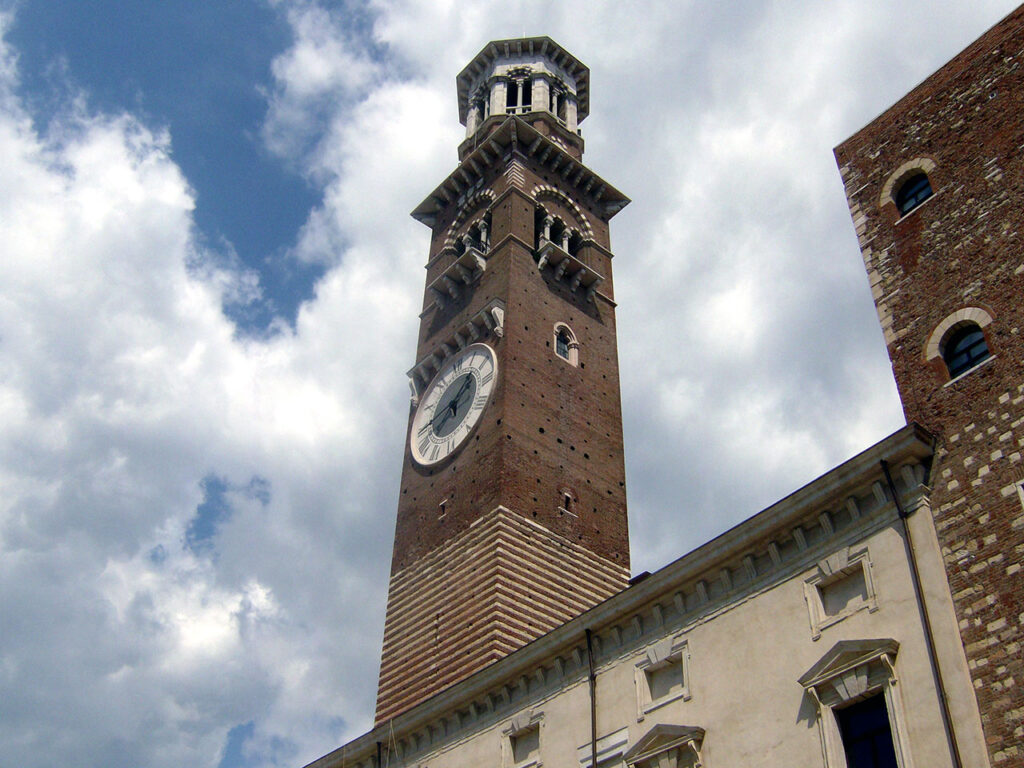 La Torre dei Lamberti, tappa per un city break a Verona