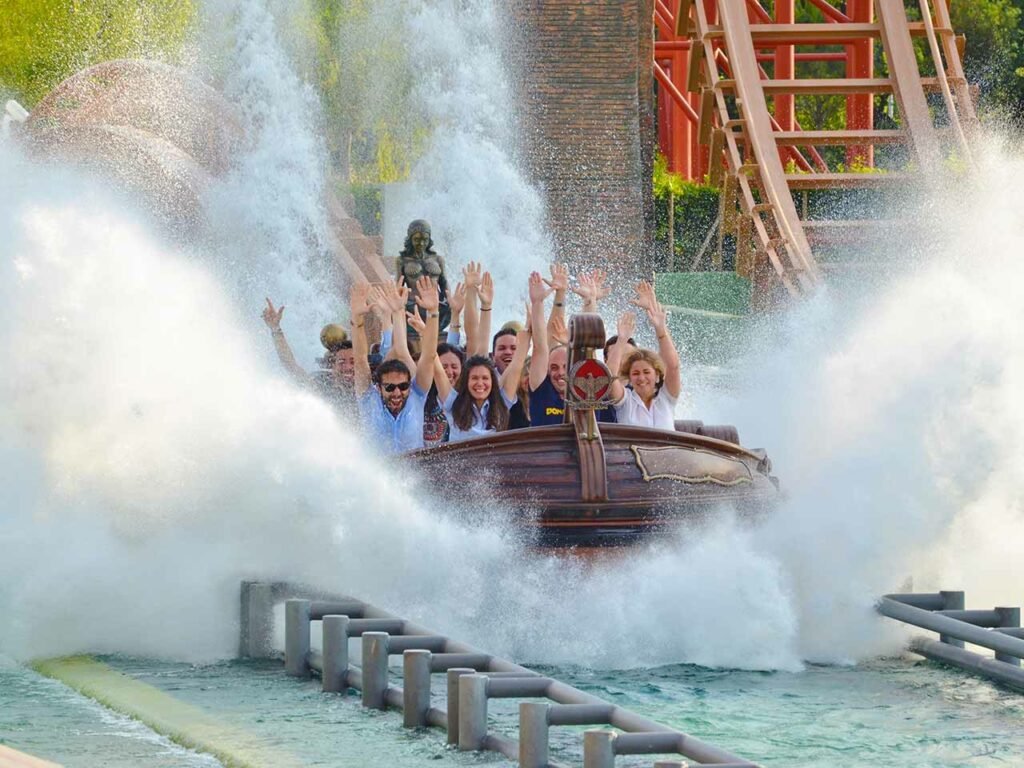 Il water family coaster Aktium a Cinecittà World, dove puoi entrare con la Promo 2x1 del Club.