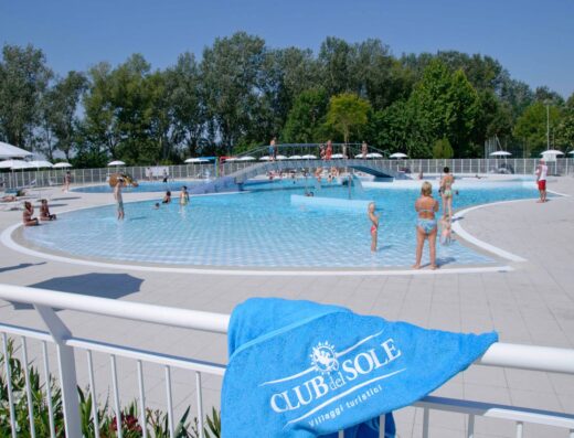 CLUB DEL SOLE ADRIANO FAMILY COLLECTION