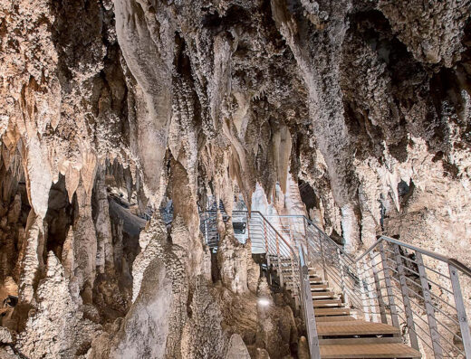 GROTTA ANTRO DEL CORCHIA