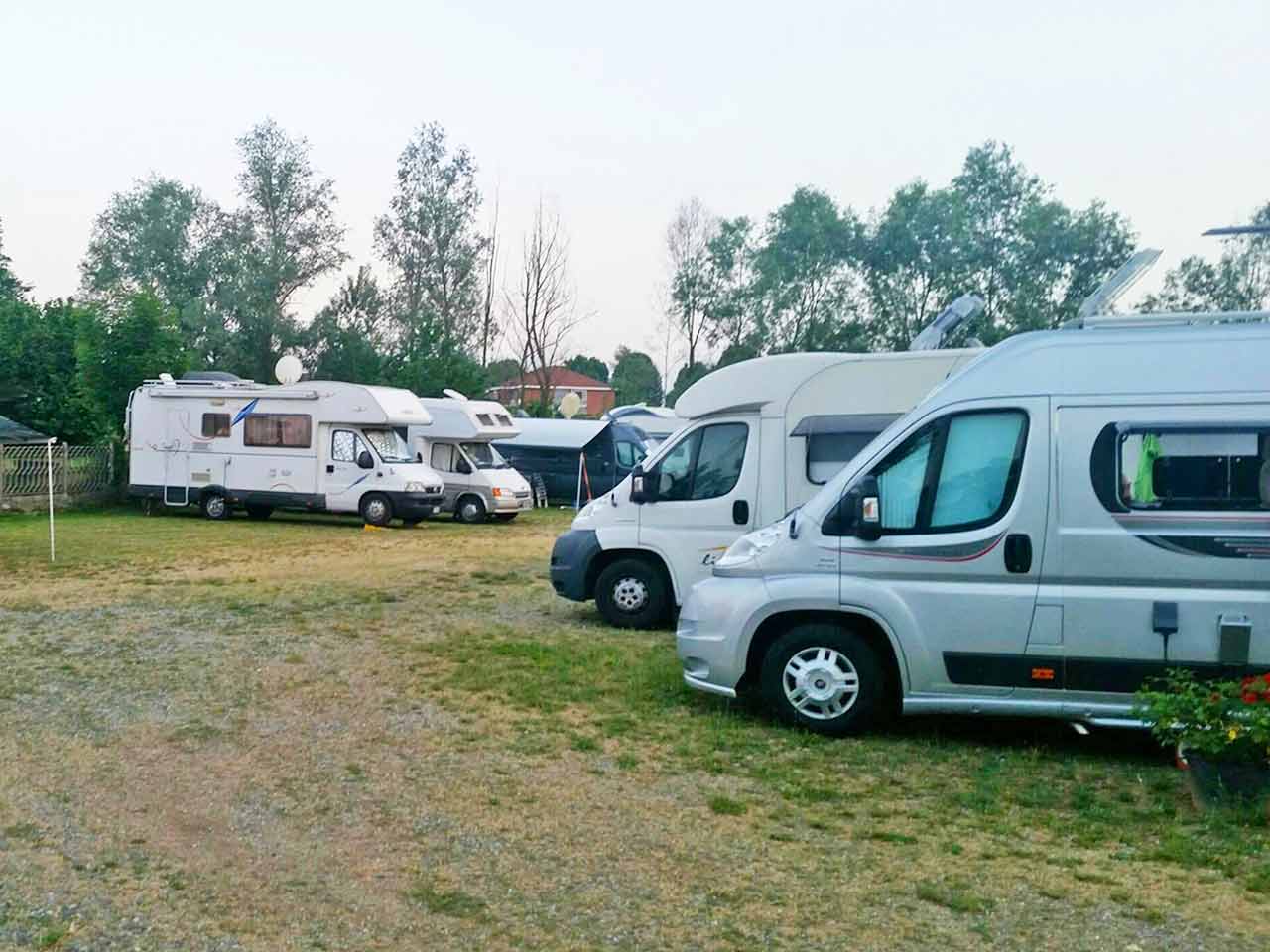 Area sosta camper "relax and go" - venaria reale
