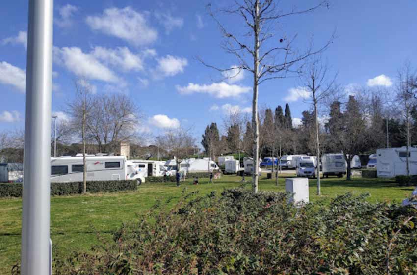 Area di sosta camper abbadia di fiastra