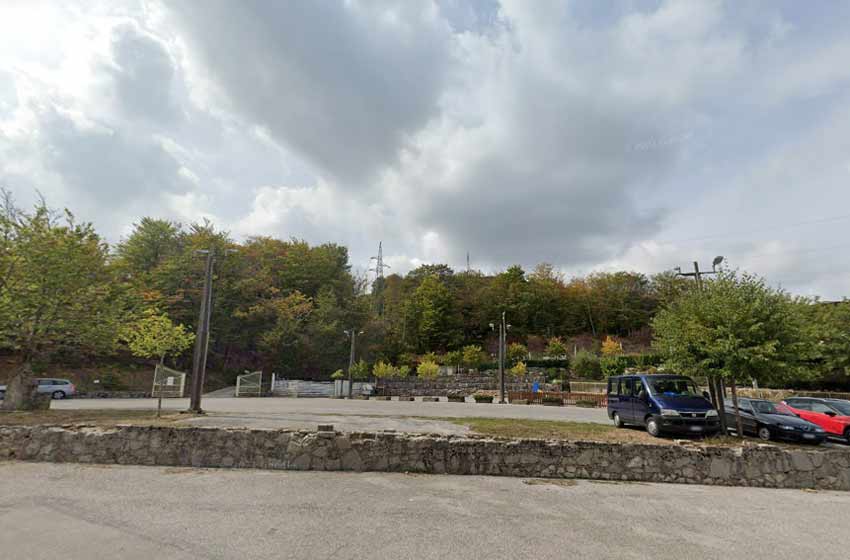 Area sosta camper aurora - abriola