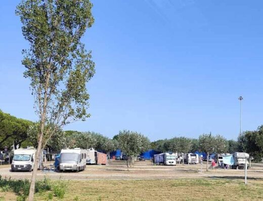 PARCHEGGIO E SOSTA CAMPER ACQUARIO CATTOLICA