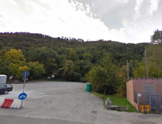 AREA SOSTA CAMPER ACQUAVIVA