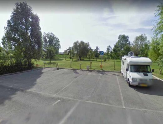 AREA SOSTA CAMPER ADRIA