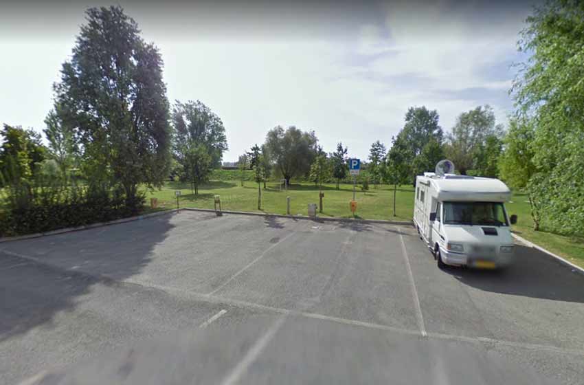 Area sosta camper adria