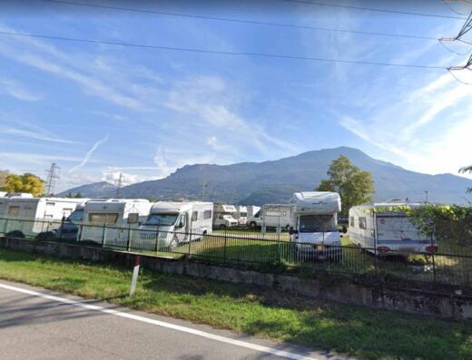 RIMESSAGGIO CAMPER AL GLICINE PARKING