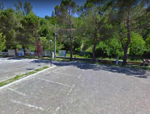 AREA SOSTA CAMPER APECCHIO