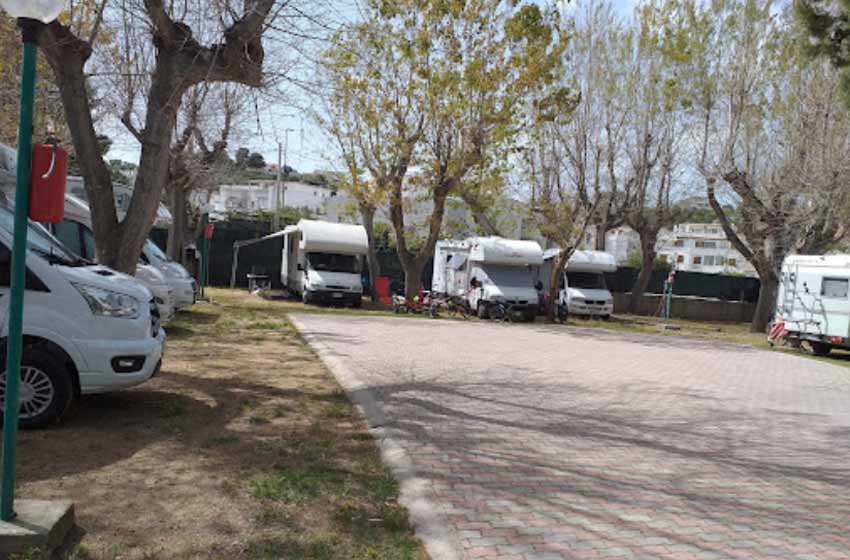 Camping apeneste vieste