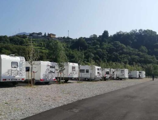 AREA SOSTA CAMPER BIENNO