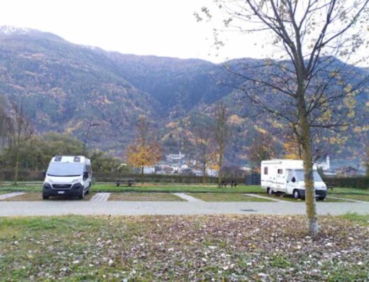AREA SOSTA CAMPER LOVERO