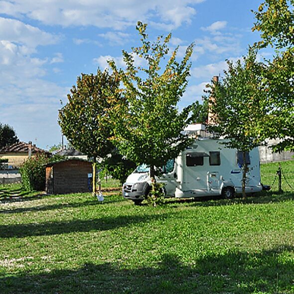 Area sosta camper le grave