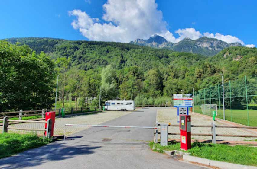 Area sosta camper baceno