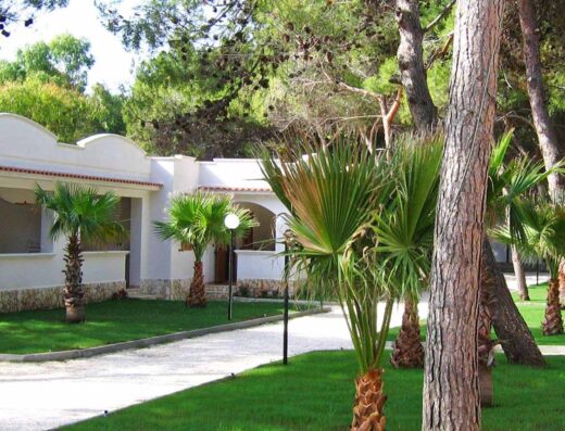 BAIA DEI LOMBARDI CAMPING VILLAGE