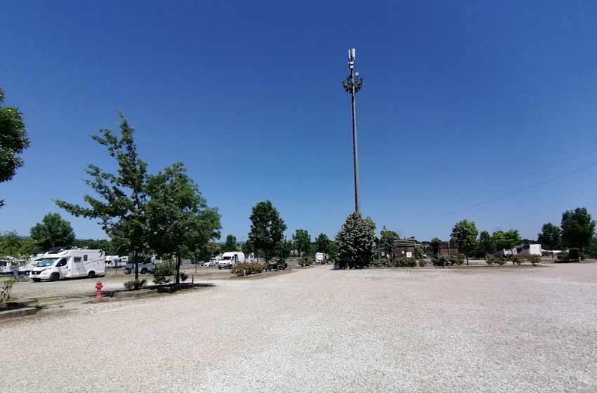 Area sosta camper bilancino