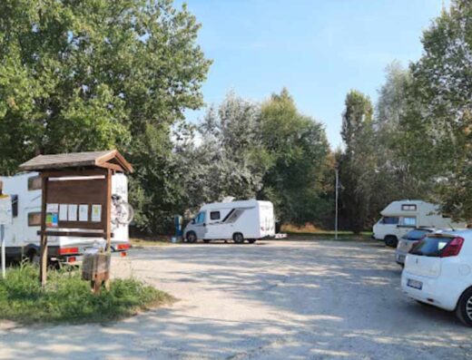 ATTRACCO TURISTICO FLUVIALE E AREA SOSTA CAMPER